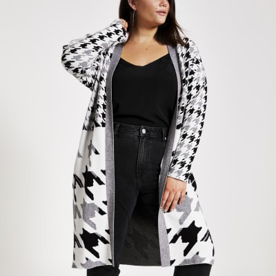 Plus – Graue Strickjacke mit Print