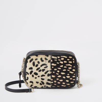 Crèmekleurige crossbodytas met dierenprint