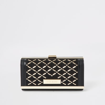 Zwarte portemonnee met studs en druksluiting