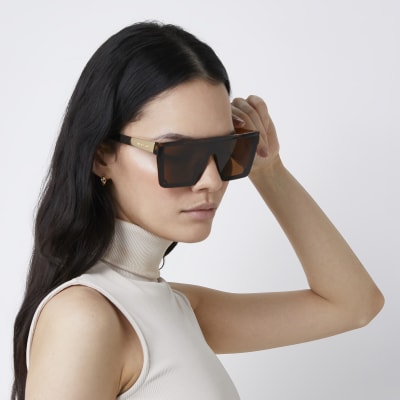 Brown tortoiseshell flat top sunglasses