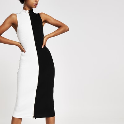 Schwarzes Kleid in Blockfarben