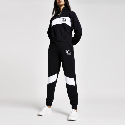 Schwarze Jogginghose