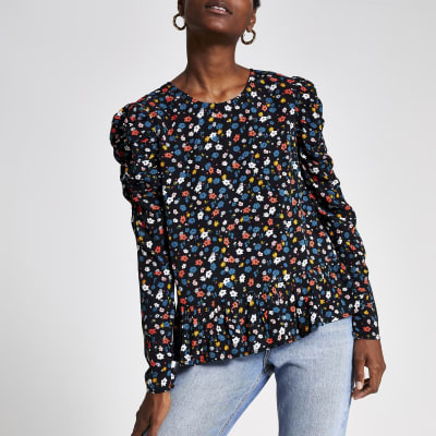 Zwarte top met bloemenprint