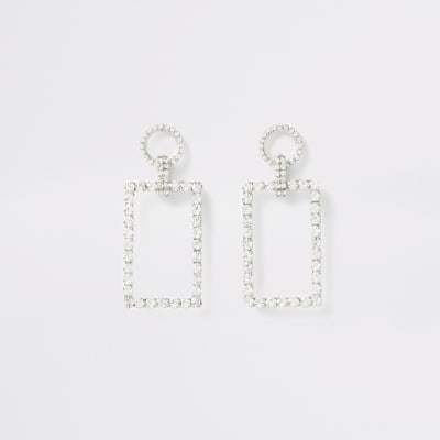 Zilverkleurige rechthoekige oorhangers met diamantjes