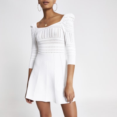 Kleid in Creme mit Puffärmeln