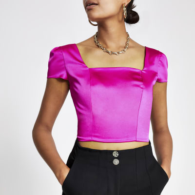 Roze crop top met vierkante hals