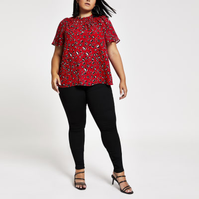 Plus – Rotes, bedrucktes Oberteil