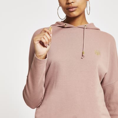 Pinker Hoodie mit Fledermausärmeln
