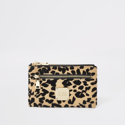 Beige Pouch-Tasche mit kleinem Reißverschluss und Leopardenmusterung