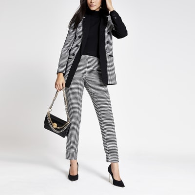 Zwarte pied-de-poule geplooide smaltoelopende broek