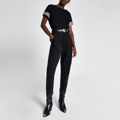 Zwart T-shirt met korte mouwen met sierrand