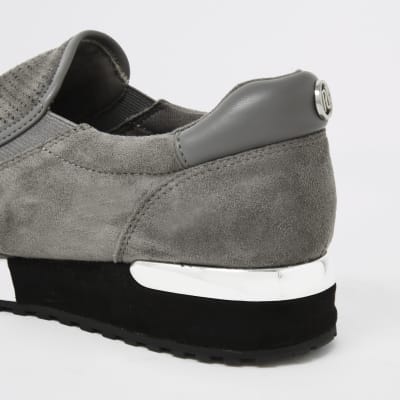 Perforierte Sneaker in Grau