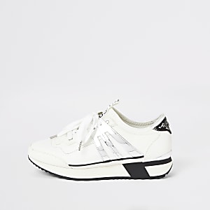 Schuhe für Damen | Stiefel für Damen | Schuhe | River Island Damen Flach Schleife Knoten Mode Trend Plimsolls Sneaker