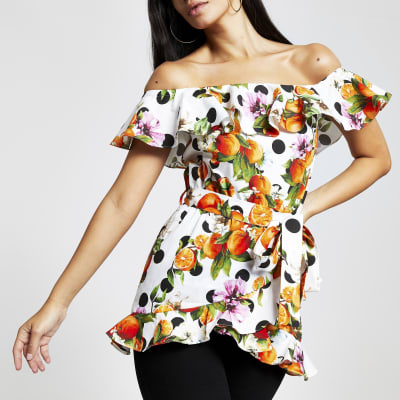 Oranges Bardot-Oberteil mit Punkten