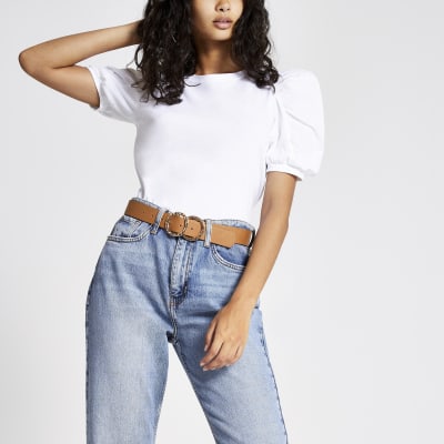 Wit T-shirt met korte pofmouwen