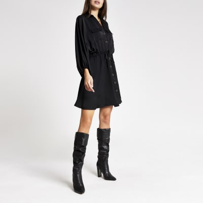 Zwarte mini-overhemdjurk met lange mouwen