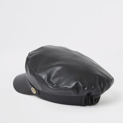 Casquette gavroche en cuir synthétique noire