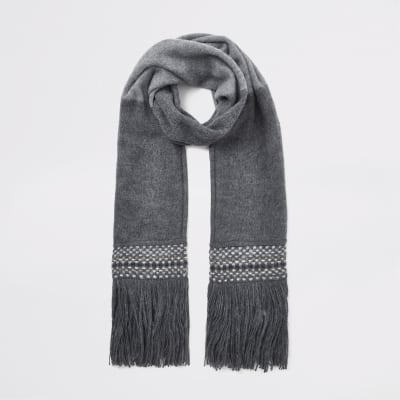 Grauer Schal mit Fransen und Colour-Block
