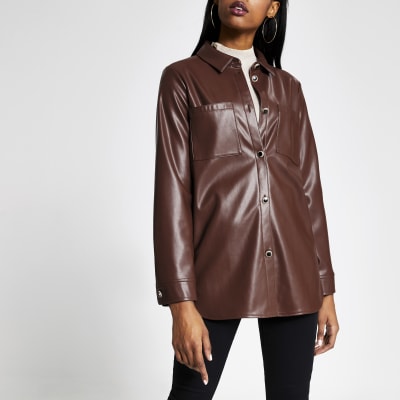 Braunes Hemd aus Lederimitat