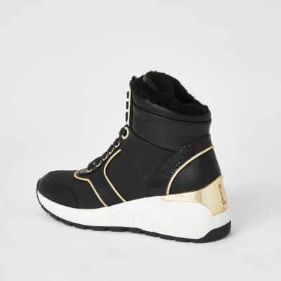 Baskets montantes noires compensées à lacets