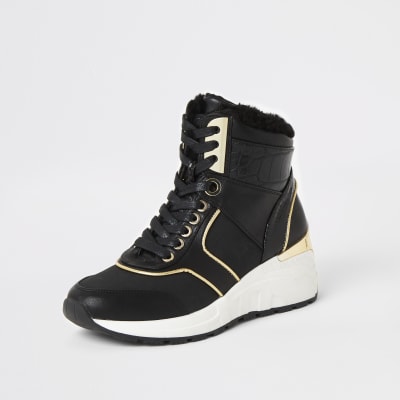 Schwarze High-Top-Sneaker zum Schnüren mit Keilabsatz