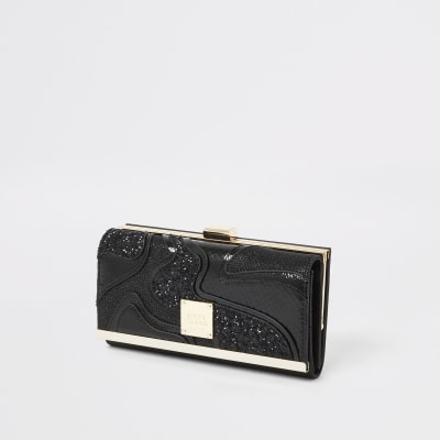 Black glitter swirl cutabout cliptop purse