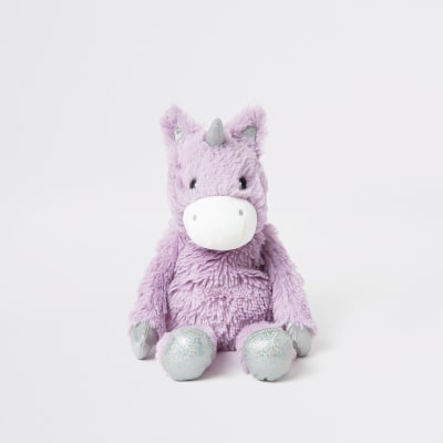 Una de eenhoorn knuffel