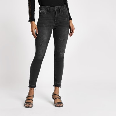 Petite – Schwarze Skinny Fit Jeggings „Molly“ im Fade-Look