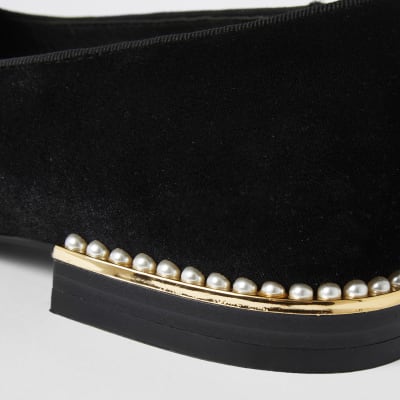 Chaussures à enfiler en velours noir ornées de perles 