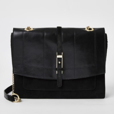 Sac bandoulière noir en cuir avec fermeture à boucle