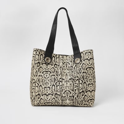 Beige Beuteltasche aus Leder in Schlangenledermuster