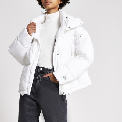 Dua Lipa x Pepe Jeans white crop puffer coat