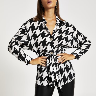 Schwarze Bluse mit Hahnentritt-Muster mit Taillenband