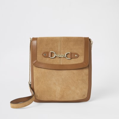 Sac bandoulière en cuir beige avec chaîne 