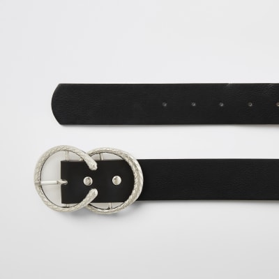 Black textured horseshoe buckle belt