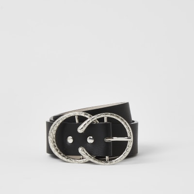 Black textured horseshoe buckle belt