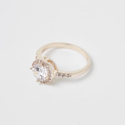 Rose gold circle diamante ring