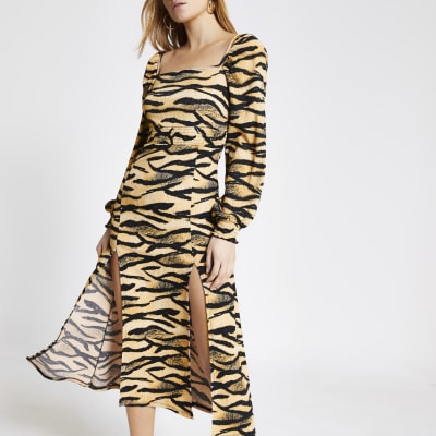 Midikleid mit gekräuselter Taille und Animal-Print in Beige