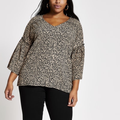 Plus beige leopard print flute sleeve top