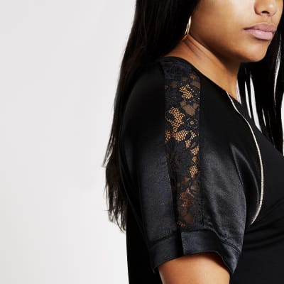 Plus black lace satin sleeve T-shirt