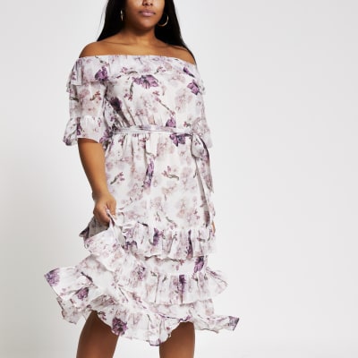 Plus – Pinkes Rüschen-Midikleid mit Blumenmuster und Bardot-Ausschnitt