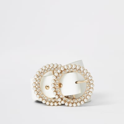 Ceinture blanche avec deux anneaux en strass et perles