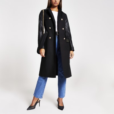 Manteau trench noir avec manches en cuir synthétique 