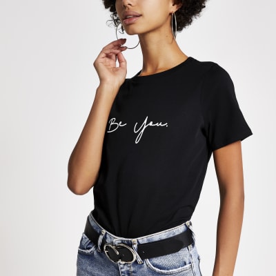 Zwart T-shirt met 'Be you'-print