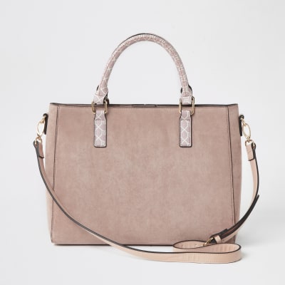 Tote Bag in Rosa mit T-Riemen und Kokoprägung