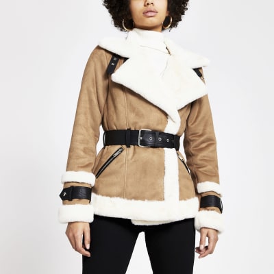 Veste en peau de mouton marron clair avec ceinture