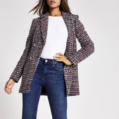 Roter, zweireihiger Blazer aus Bouclé mit langer Silhouette