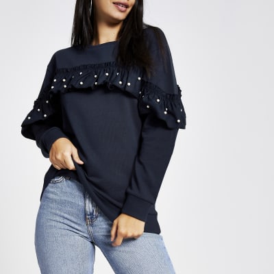 Marineblaues Sweatshirt mit Rüschenverzierung
