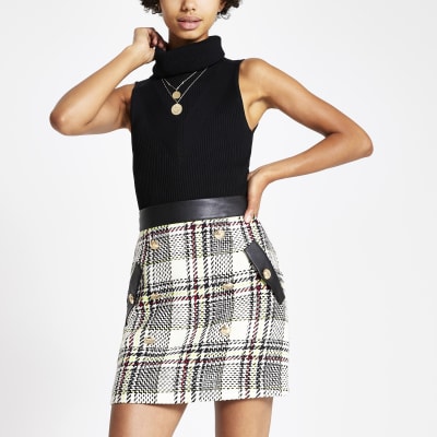 Witte geruite bouclé minirok met knopen voor