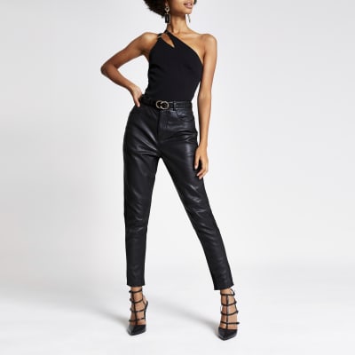 Zwarte bodysuit met asymmetrische split en één mouw